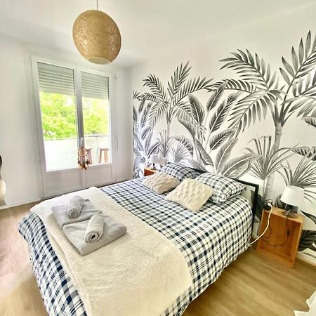 Superbe Appartement Au Calme Avec Parking Gratuit. Mérignac Kültér fotó
