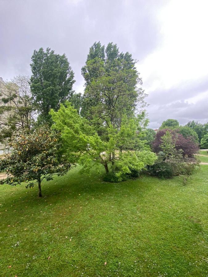 Superbe Appartement Au Calme Avec Parking Gratuit. Mérignac Kültér fotó