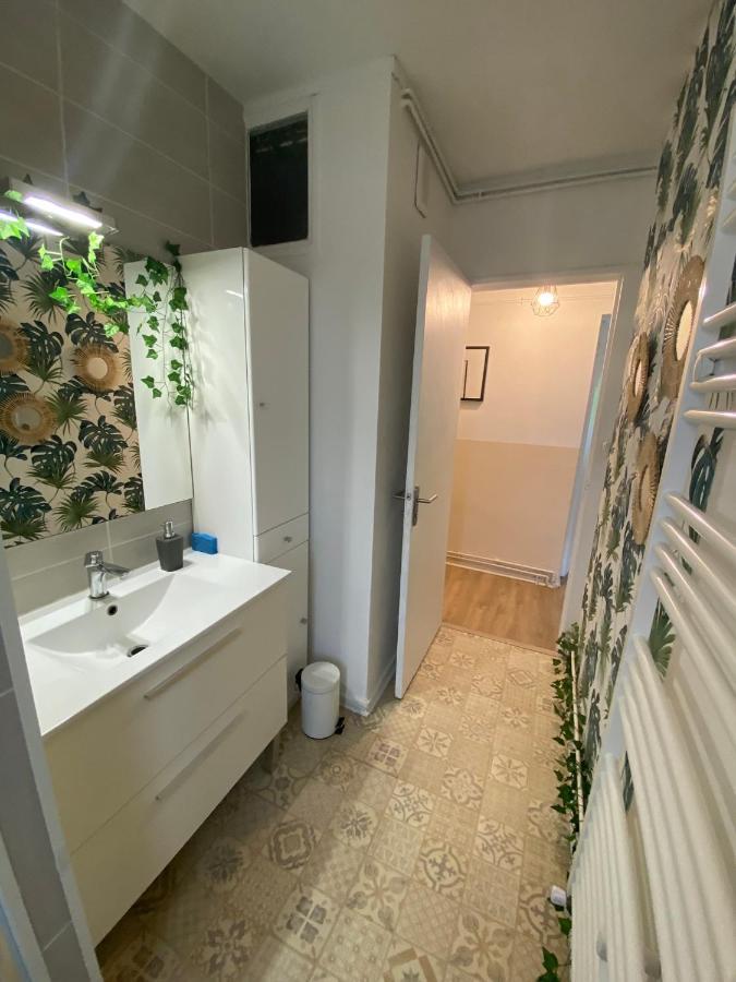 Superbe Appartement Au Calme Avec Parking Gratuit. Mérignac Kültér fotó